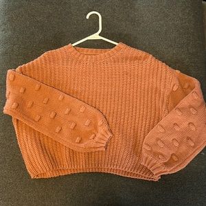 Moon & Madison Pink Sweater with Detailed Sleeves; size S; oversized, cropped